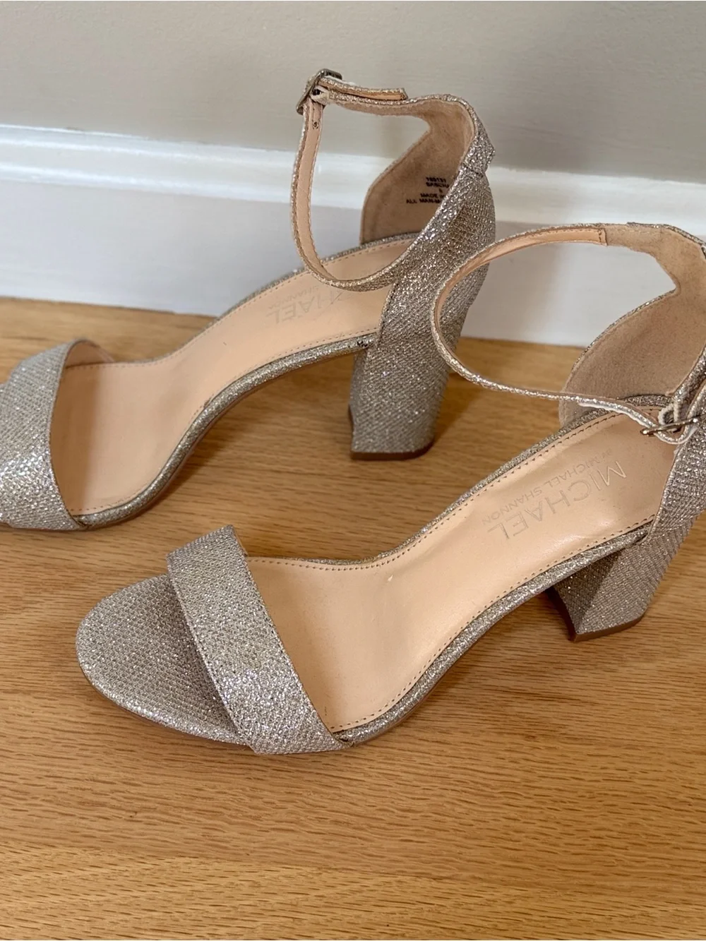 MICHAEL by Michael Shannon Sascha Silver Glitter Block Heels Ankle Strap Size 8